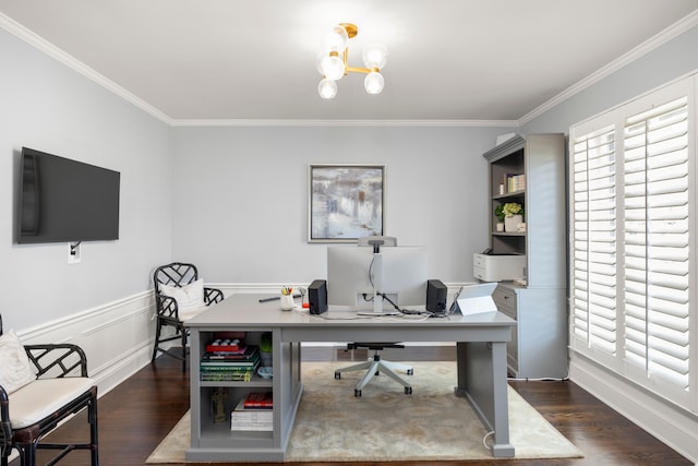 office area with crown molding, dark wood-style floors, and a chandelier