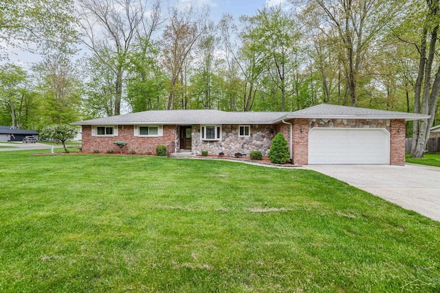 12232 Palatial Dr, Freeland, MI 48623 - photo 1