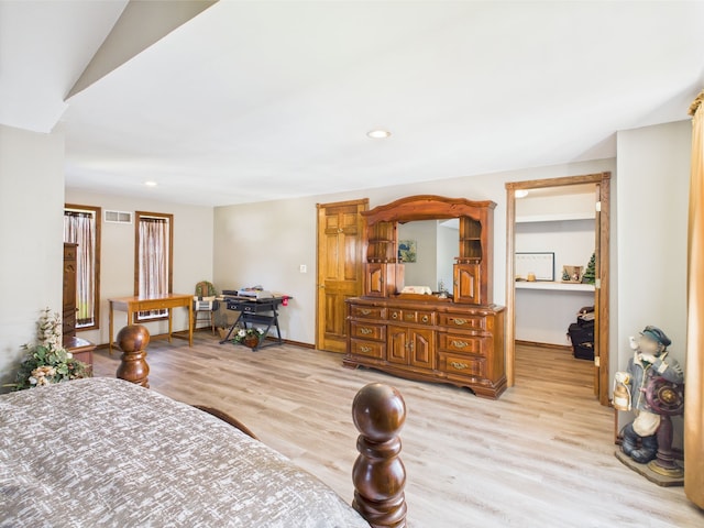 480 Peninsula Dr, Columbiaville, MI 48421 - bedroom with light wood-type flooring, recessed lighting, and baseboards