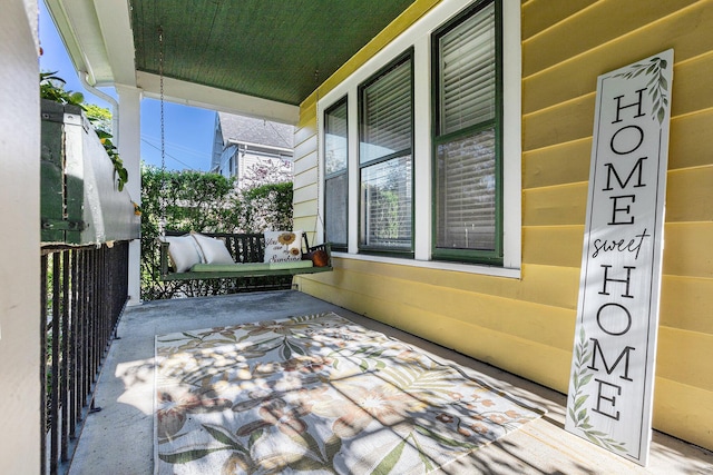 721 W Washington St, Ann Arbor, MI 48103 - view of patio featuring a porch