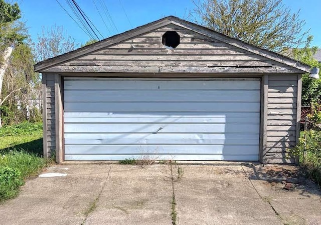 11301 Coyle St, Detroit, MI 48227 - view of detached garage