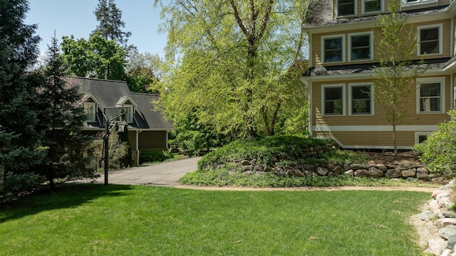view of grassy yard