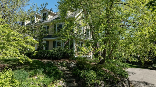 view of property exterior