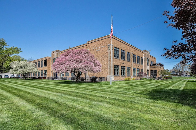 2214 S State St Unit 108, Saint Joseph, MI 49085 - view of building exterior