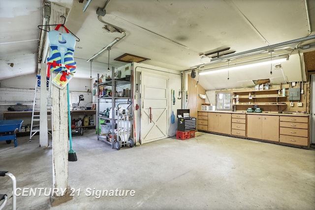 919 E Salzburg Rd, Bay City, MI 48706 - garage with a workshop area