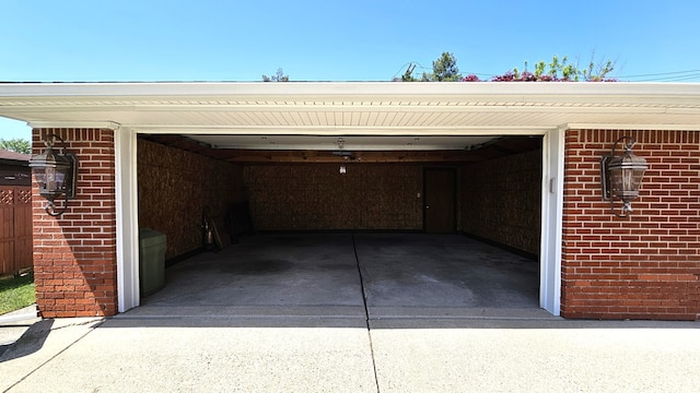 28051 Garfield St, Roseville, MI 48066 - garage with driveway