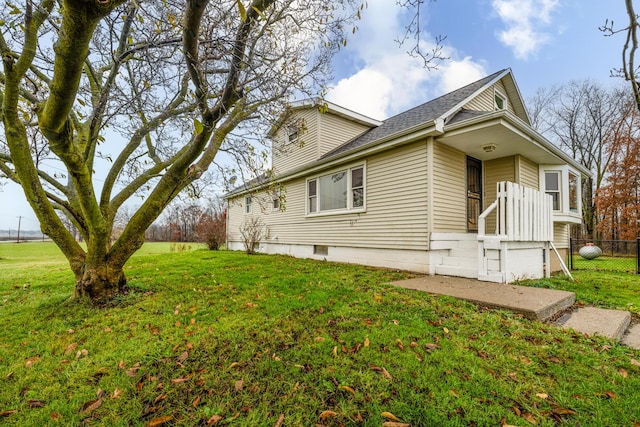 5189 W US Highway 12, Three Oaks, MI 49128 - view of side of home with roof with shingles
