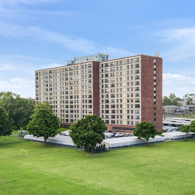 21800 Morley Ave Unit 601, Dearborn, MI 48124 - photo 1