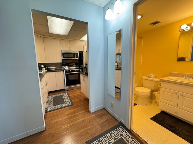 21800 Morley Ave Unit 601, Dearborn, MI 48124 - photo 16