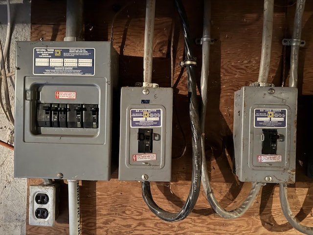 127 N Camburn St, Stanton, MI 48888 - utility room featuring electric panel
