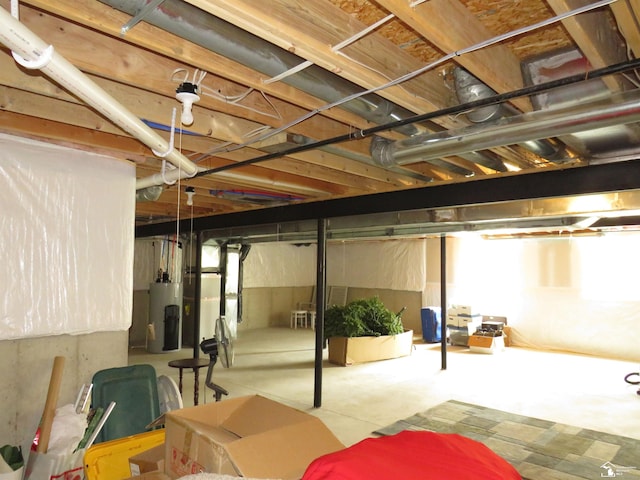 465 Corinth Cir, Dundee, MI 48131 - below grade area with water heater