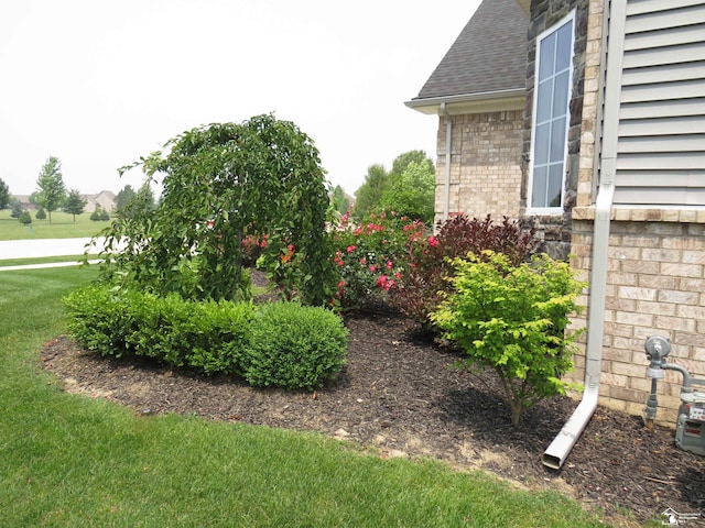 465 Corinth Cir, Dundee, MI 48131 - view of grassy yard