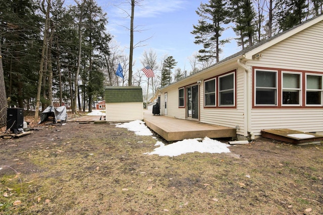 8704 Deadstream Rd, Honor, MI 49640