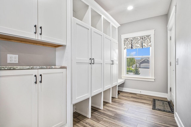 6927 Drumlin Dr, Zeeland, MI 49464 - mudroom with light wood-style floors, baseboards, and recessed lighting
