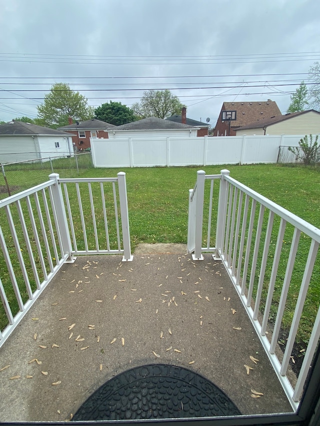 657 Highland Ave, Lincoln Park, MI 48146 - view of patio / terrace