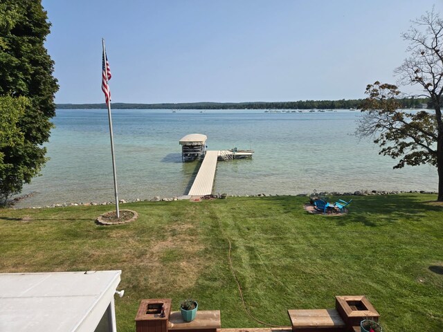 12225 SW Torch Lake Dr SW, Rapid City, MI 49676