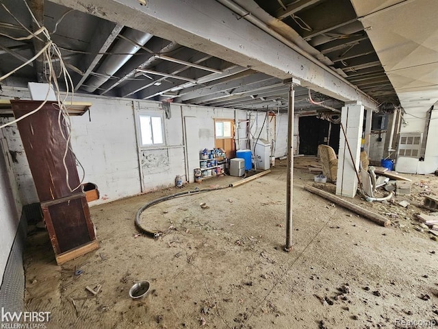 7415 Linden Rd, Fenton, MI 48430 - view of below grade area
