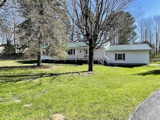 view of grassy yard