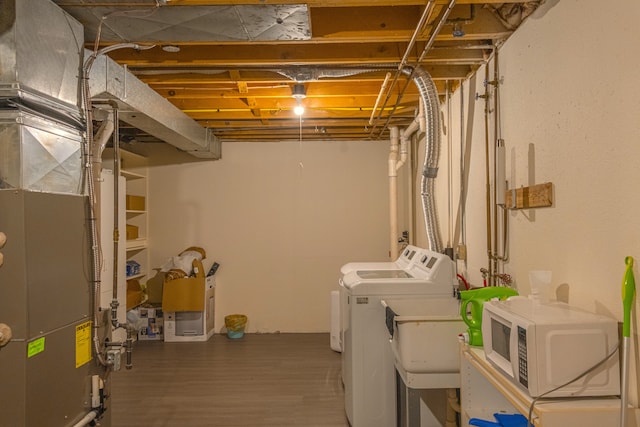 726 Hamilton, Rochester Hills, MI 48307 - laundry area with washing machine and dryer and wood finished floors