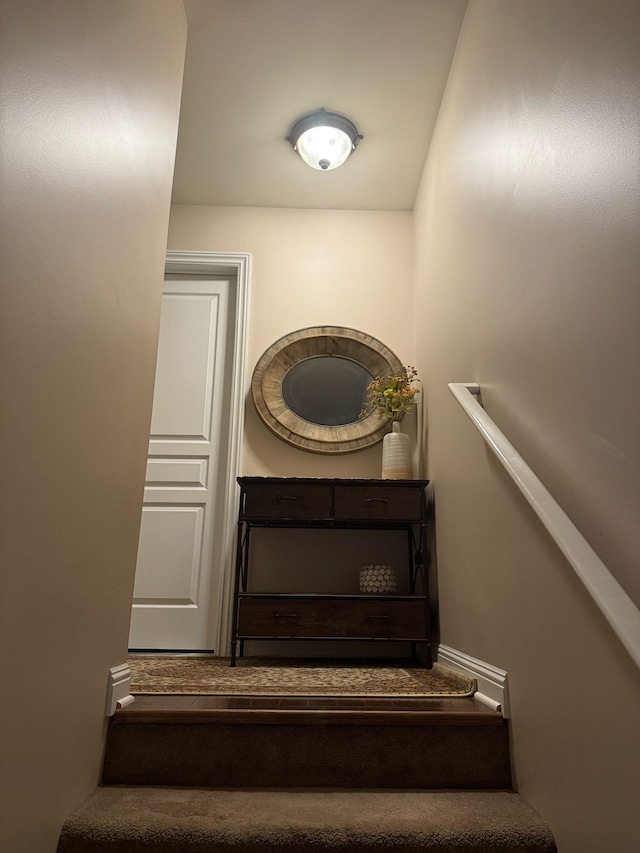 11702 Weingartz E, Utica, MI 48315 - view of staircase