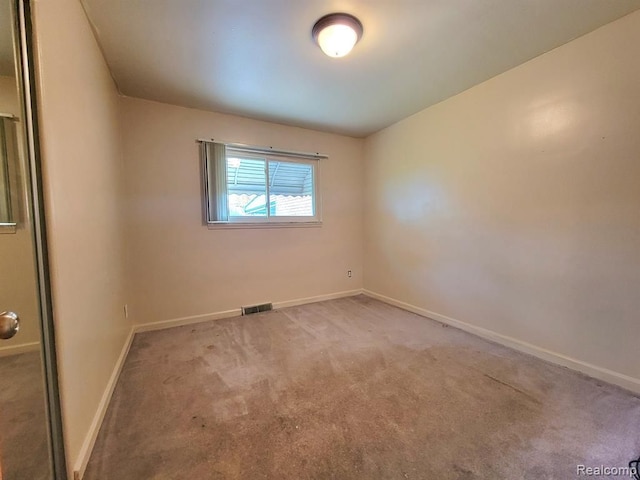 28142 Liberty Dr, Warren, MI 48092 - carpeted spare room featuring baseboards