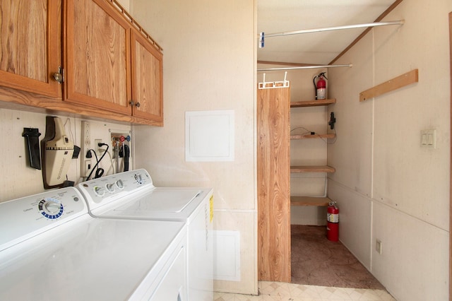 12346 Quail Ct, Shelby Twp, MI 48315 - washroom featuring cabinet space and independent washer and dryer