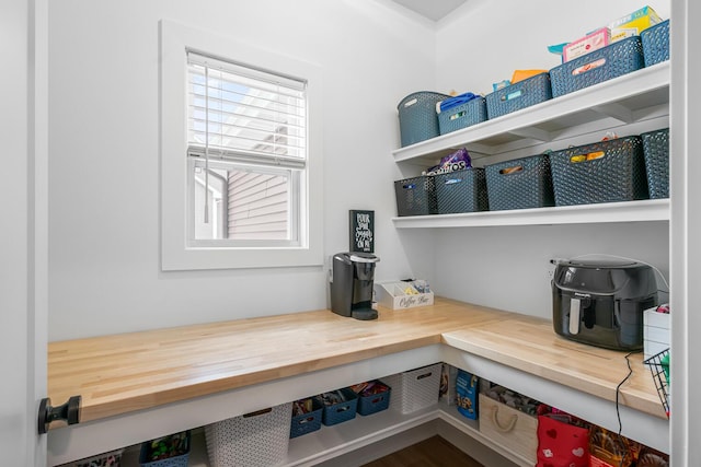 5414 Bradley Ct, Kalamazoo, MI 49009 - view of pantry