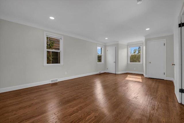 16585 Sunderland Rd, Detroit, MI 48219 - unfurnished room featuring wood finished floors, baseboards, and recessed lighting