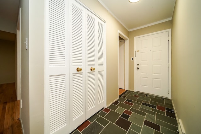28407 Milton Ave, Warren, MI 48092 - doorway to outside with crown molding