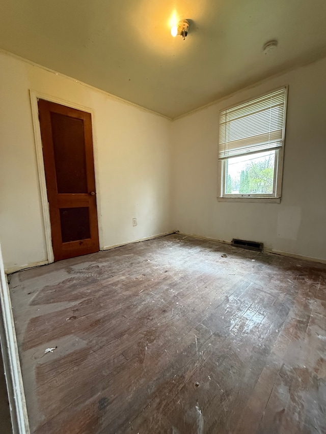 206 Frazier St, River Rouge, MI 48218 - empty room featuring wood-type flooring