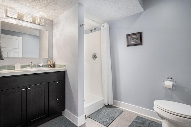 3080 Silver Fir Ct, Holland, MI 49424 - full bath featuring a shower with curtain, toilet, baseboards, tile patterned flooring, and vanity