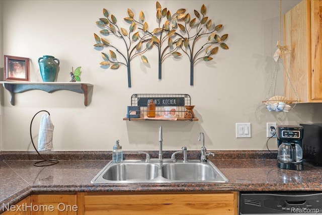 9220 Crofoot Rd, Fowlerville, MI 48836 - kitchen featuring a sink, dishwashing machine, and dark countertops