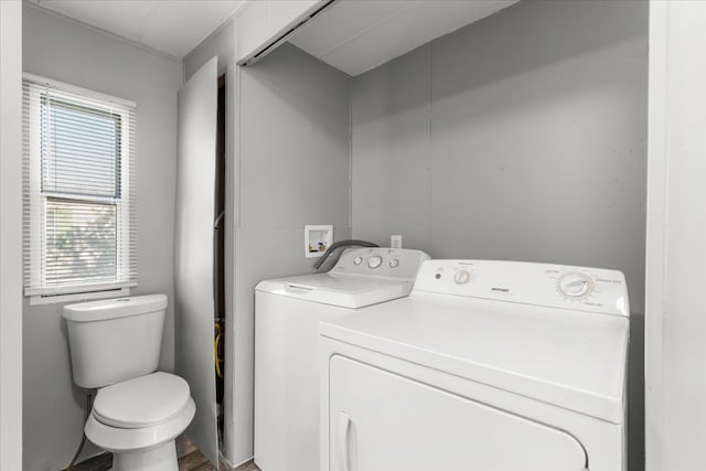 351 N Squirrel Rd, Auburn Hills, MI 48326 - washroom with washer and clothes dryer