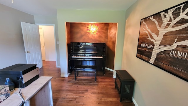 6192 N Shore Dr, West Bloomfield, MI 48324 - sitting room with wood-type flooring and baseboards