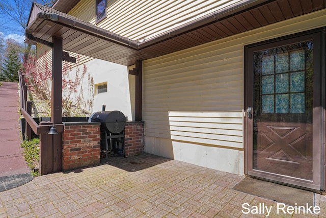 16972 James Dr, Big Rapids, MI 49307 - view of patio / terrace