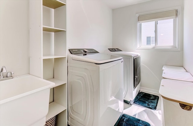 5134 Muirfield Ln, Clarkston, MI 48348 - washroom with washing machine and clothes dryer