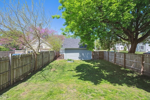 1000 W Ganson St, Jackson, MI 49202 - view of yard