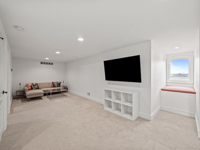 330 Ferndale Ave, Birmingham, MI 48009 - carpeted living room with recessed lighting and baseboards