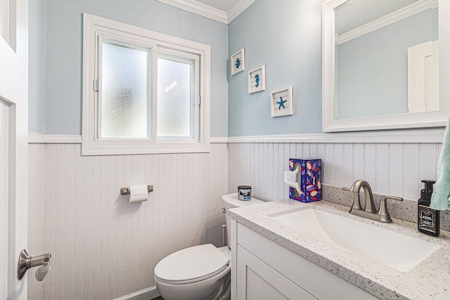 7262 Hatchery Rd, Waterford, MI 48327 - bathroom with toilet, wainscoting, ornamental molding, and vanity