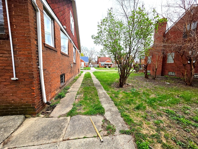 19183 Yonka St, Detroit, MI 48234 - view of yard