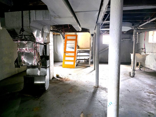 19183 Yonka St, Detroit, MI 48234 - basement with a sink