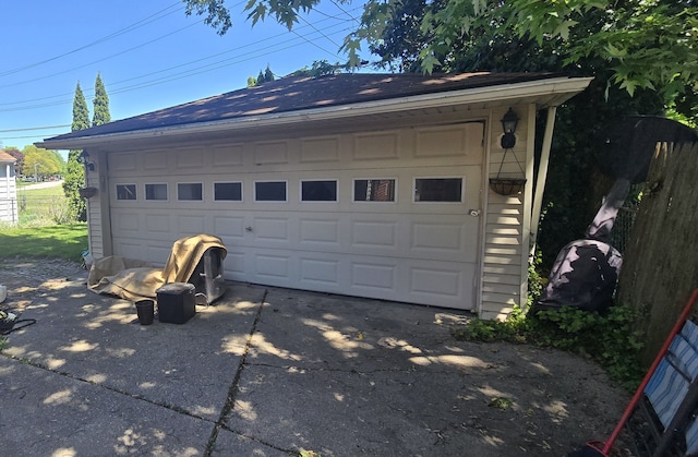 9608 Mercedes, Redford, MI 48239 - detached garage featuring fence