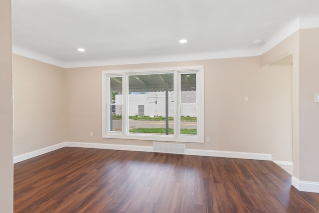 11580 Findlay St, Detroit, MI 48205 - empty room with dark wood finished floors, baseboards, and recessed lighting