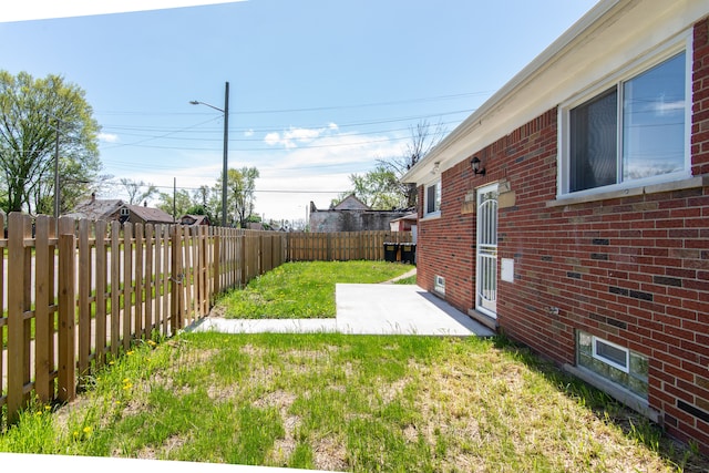 11580 Findlay St, Detroit, MI 48205 - view of yard featuring a patio area