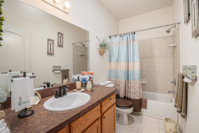 5695 Storrow Ct, Warren, MI 48092 - full bath with toilet, vanity, shower / tub combo with curtain, and tile patterned flooring