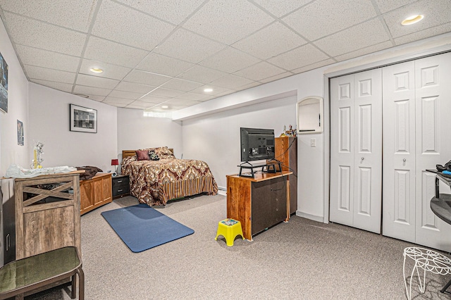 5695 Storrow Ct, Warren, MI 48092 - bedroom with carpet, a paneled ceiling, recessed lighting, and a closet