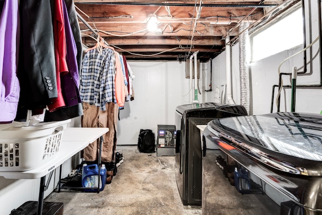 132 Jerome Ave, Ypsilanti, MI 48198 - below grade area featuring independent washer and dryer