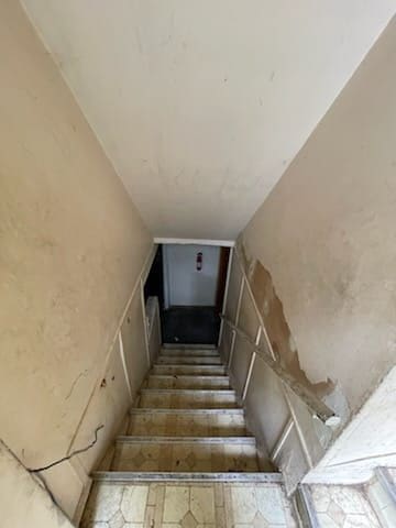 18547 Mccormick St, Detroit, MI 48224 - view of stairway