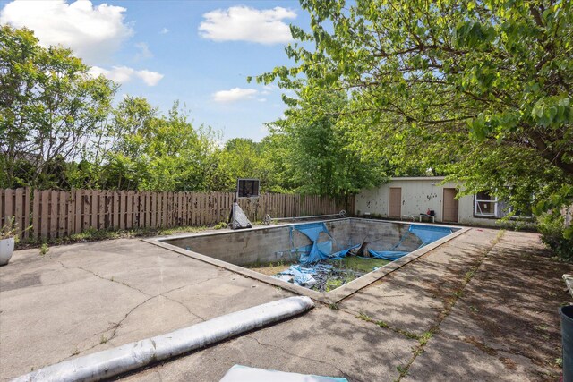 2726 Horton Ct, Niles, MI 49120 - view of pool with a patio area