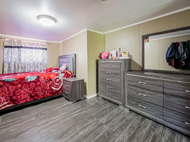 8320 Nightingale St, Dearborn Heights, MI 48127 - bedroom featuring ornamental molding, wood finished floors, and baseboards
